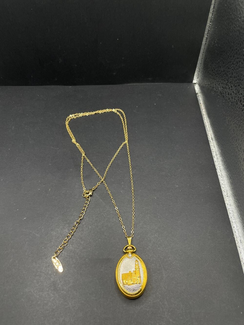 Vintage Thomas Kinkade Locket Quartz Watch Necklace Gold Tone with Chain